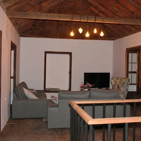 Casa Fita En El Cubo De La Galga * Puntallana