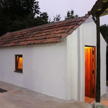 Casa Fita En El Cubo De La Galga *